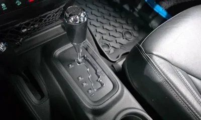 Jeep Wrangler 2017, 131894 км, за 16856.17 USD - фото 9