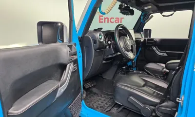 Jeep Wrangler 2017, 131894 км, за 16856.17 USD - фото 10