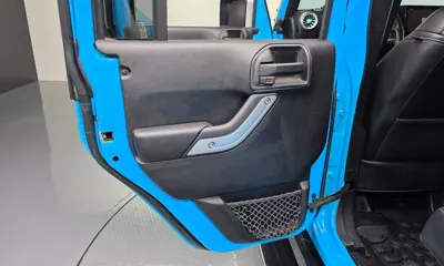 Jeep Wrangler 2017, 131894 км, за 16856.17 USD - фото 24