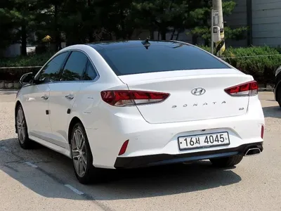 Hyundai Sonata 2019, 117380 км, за 8326.84 USD