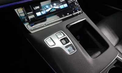 Hyundai Grandeur 2020, 48902 км, за 15570.04 USD - фото 9