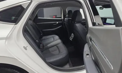 Hyundai Sonata 2024, 53476 км, за 16836.76 USD - фото 12
