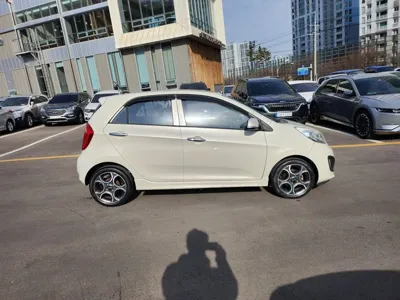 Kia Morning 2012, 204949 км, за 1626.34 USD