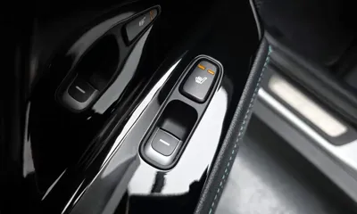 Kia Niro 2019, 123604 км, за 11831.24 USD - фото 19
