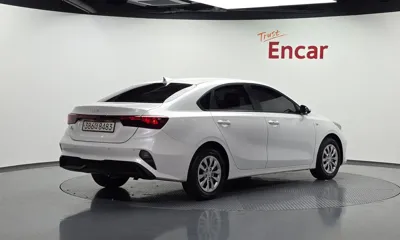 Kia K3 2022, 91681 км, за 8905.93 USD - фото 2