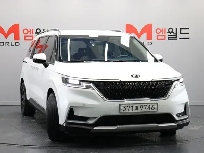 Kia Canival 2021, 153424 км, за 12026.26 USD