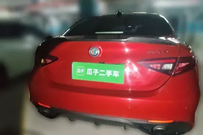 Alfa Romeo Giulia 2017, 189500 км, за 12354 USD