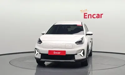 Kia Niro 2023, 69216 км, за 65140.1 USD