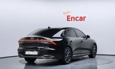 Hyundai Grandeur 2023, 71543 км, за 14404.11 USD