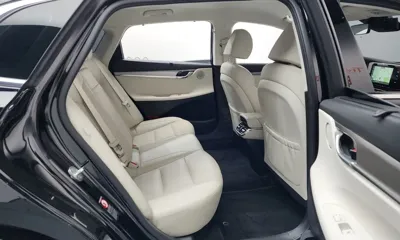 Hyundai Grandeur 2023, 71543 км, за 14404.11 USD - фото 12