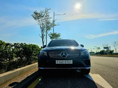 Mercedes-Benz GLC-Class 2019, 75000 км, за 20412.14 USD