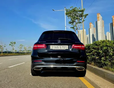 Mercedes-Benz GLC-Class 2019, 75000 км, за 20412.14 USD