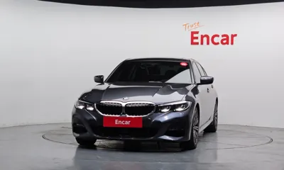 BMW 3-Series 2021, 92435 км, за 17841.1 USD