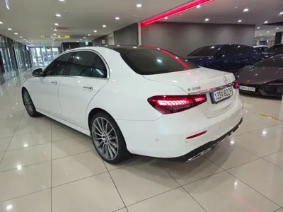 Mercedes-Benz E-Class 2022, 17720 км, за 35504.9 USD