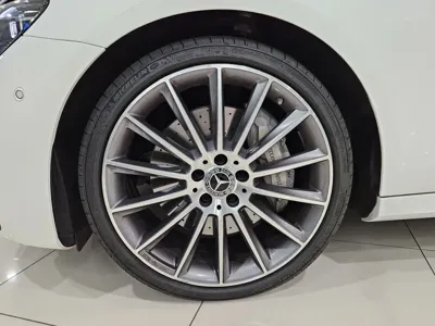 Mercedes-Benz E-Class 2022, 17720 км, за 35504.9 USD