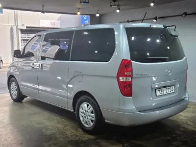 Hyundai Starex 2017, 85446 км, за 7548.9 USD