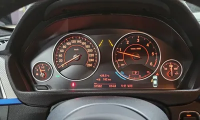 BMW 3-Series 2018, 57531 км, за 12182.42 USD - фото 8