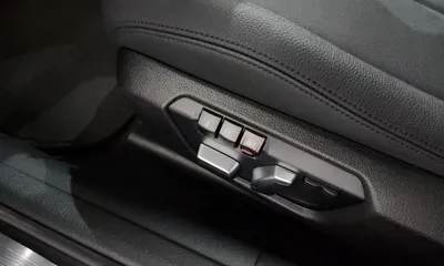 BMW 3-Series 2018, 57531 км, за 12182.42 USD - фото 31