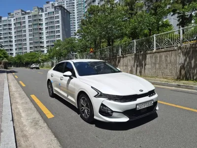 Kia K5 2021, 69364 км, за 11940.4 USD