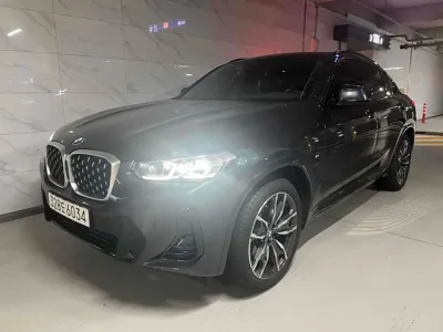 BMW X4 2025, 7800 км, за 52514.11 USD