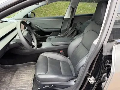 Tesla Model 3 2024, 47000 км, за 24647.78 USD - фото 8