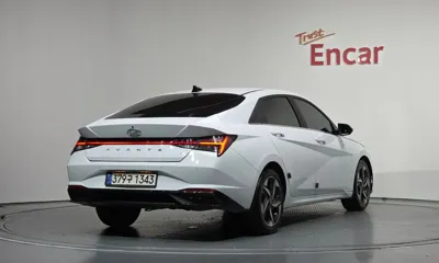 Hyundai Avante 2022, 96124 км, за 11815.68 USD