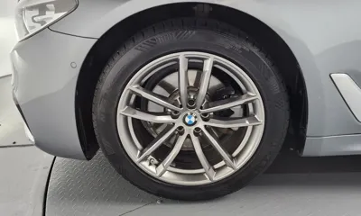 BMW 5-Series 2018, 147334 км, за 12865.96 USD