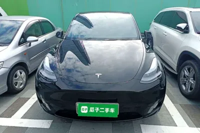 Tesla Model Y 2022, 48500 км, за 26597 USD