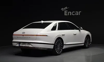 Hyundai Grandeur 2023, 39558 км, за 26958.38 USD