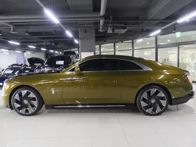 Rolls-Royce Spectre 2024, 2510 км, за 390573.72 USD