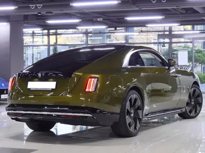 Rolls-Royce Spectre 2024, 2510 км, за 390573.72 USD