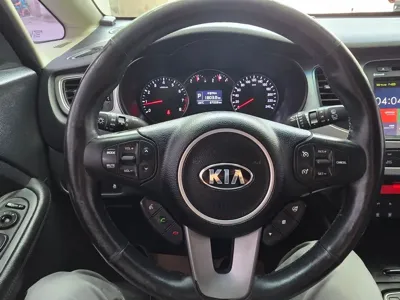 Kia Carens 2016, 67192 км, за 5785.61 USD - фото 9