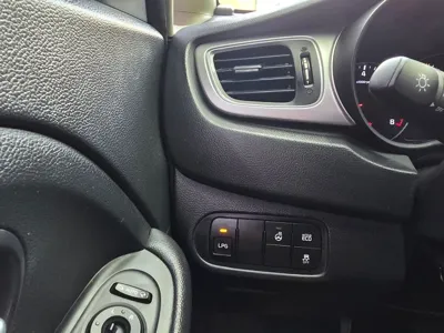 Kia Carens 2016, 67192 км, за 5785.61 USD - фото 14