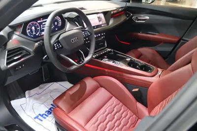 Audi S e-tron GT 2025, 8923 км, за 79442.57 USD - фото 10