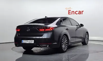 Kia K7 2018, 99768 км, за 9977.66 USD