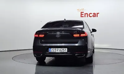 Kia K7 2018, 99768 км, за 9977.66 USD