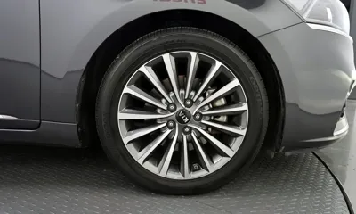 Kia K7 2018, 99768 км, за 9977.66 USD