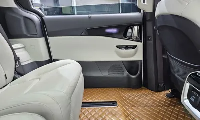Kia Canival 2023, 53920 км, за 20195.45 USD - фото 25