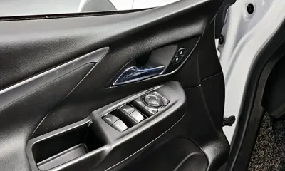 ChevroletGMDaewoo Bolt EV 2022, 59999 км, за 14444.29 USD - фото 20