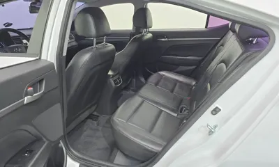 Hyundai Avante 2016, 85717 км, за 5667.76 USD - фото 11