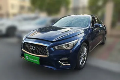 Infiniti Q50L · 2018 год