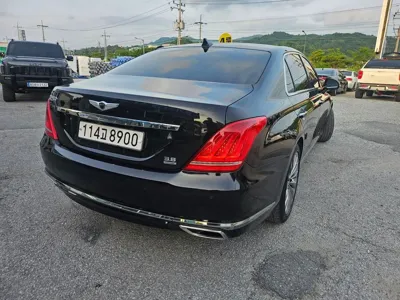 Genesis EQ900 2018, 129000 км, за 15698.89 USD