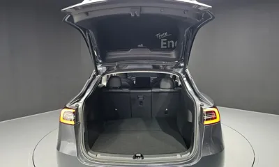Tesla Model Y 2022, 54455 км, за 26208.61 USD - фото 20