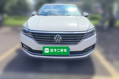 Volkswagen Lavida 2022, 29700 км, за 9587 USD