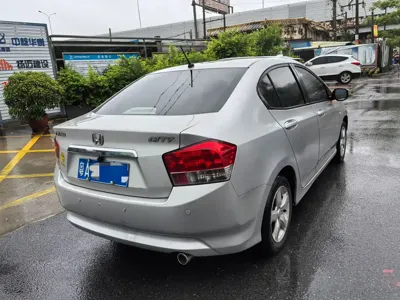Honda City Classic 2011, 70000 км, за 2324.85 USD - фото 7