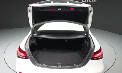 Mercedes-Benz E-Class 2021, 73269 км, за 23069.82 USD - фото 20