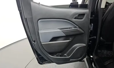 ChevroletGMDaewoo Colorado 2022, 23595 км, за 20830.88 USD - фото 25
