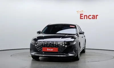 Hyundai Grandeur 2020, 99925 км, за 15688.59 USD