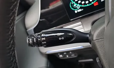 Hyundai Grandeur 2020, 99925 км, за 15688.59 USD - фото 20