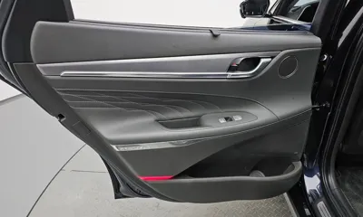 Hyundai Grandeur 2020, 99925 км, за 15688.59 USD - фото 25